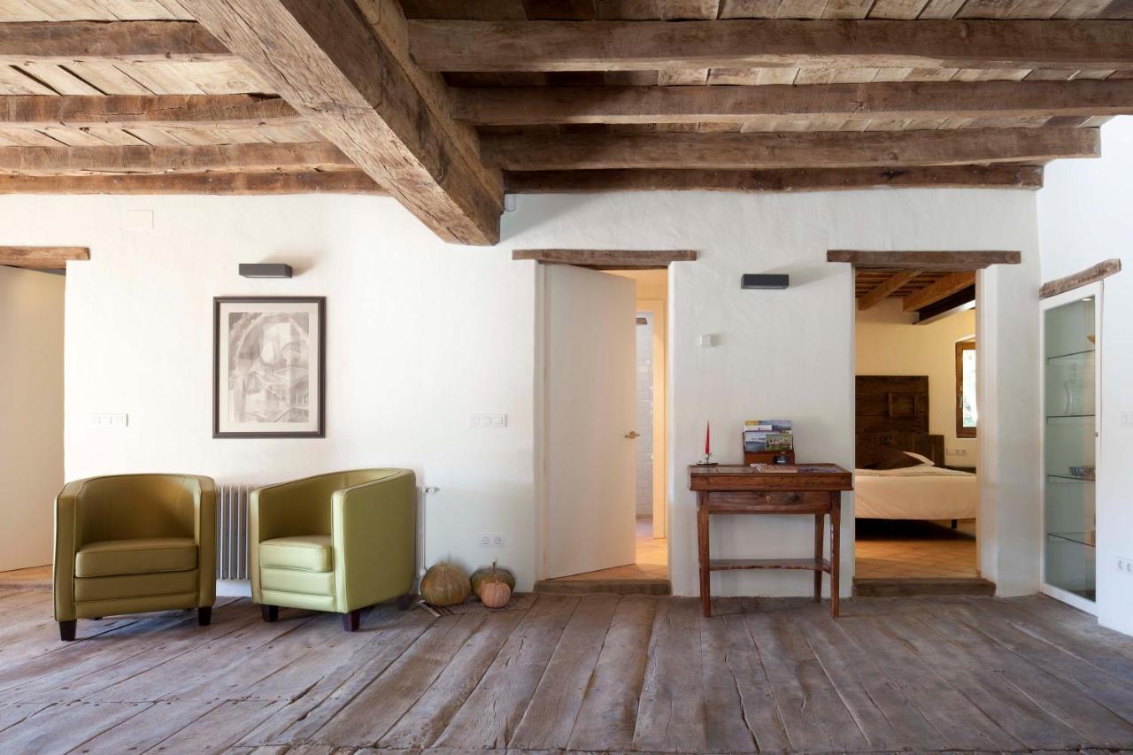B&B La Rectoria De Sant Miquel De Pineda Sant Felíu de Pallarols Εξωτερικό φωτογραφία